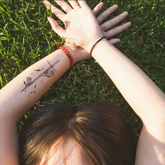 Tattoo Épée et Roses